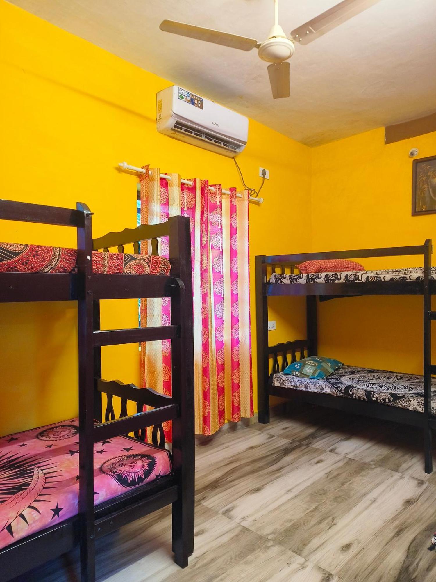 Peace And Love Beach Homestay Alappuzha ภายนอก รูปภาพ