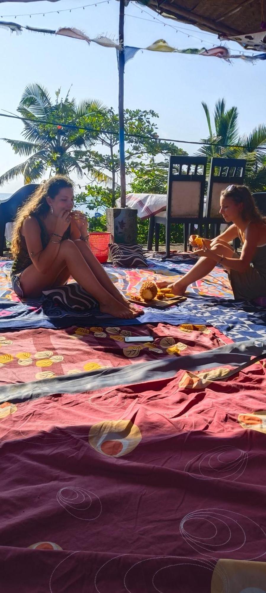 Peace And Love Beach Homestay Alappuzha ภายนอก รูปภาพ